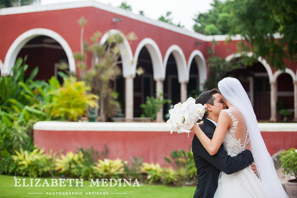  elizabeth_medina_merida_photographer_813_013 Lula and Daniel, Hacienda San Diego Cutz Wedding  