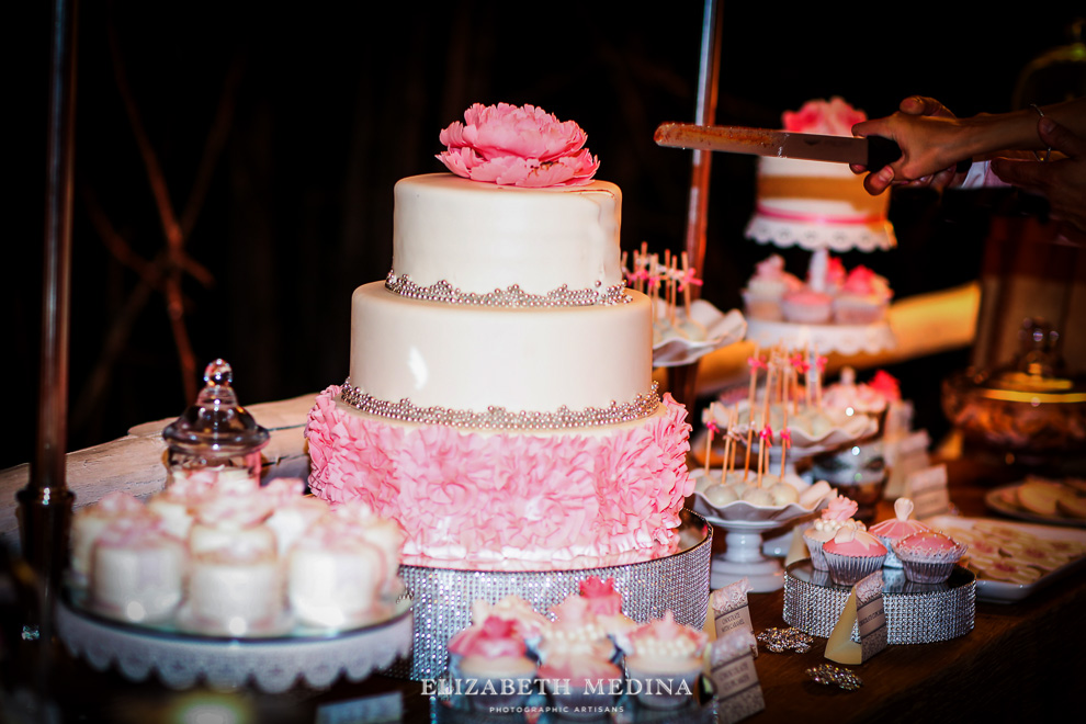  elizabeth medina banyan tree wedding075 Photographer Banyan Tree Mayakoba, Destination Wedding  