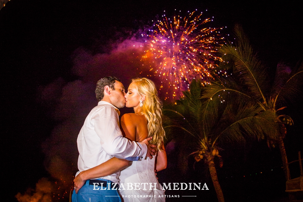  puerto wedding photographer elizabeth medina 118 Puerto Vallarta Wedding, Martoca Beach Garden  