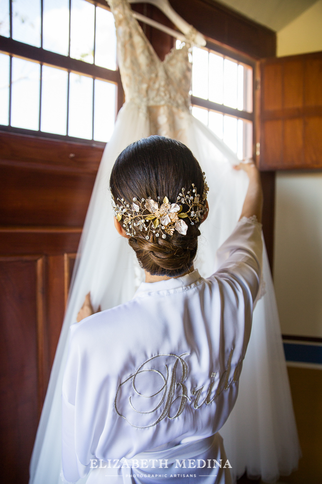 bride with beautiful headpiece elizabeth medina wedding photographer_5003 Hacienda San Diego Cutz, Andrea and Diego’s Amazing Wedding CelebrationHacienda San Diego Cutz Photographer  