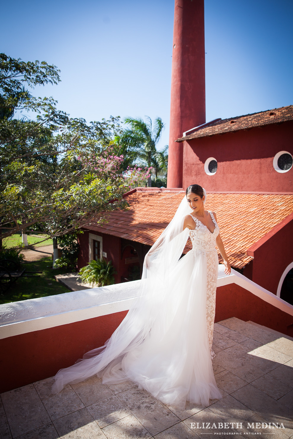 Bride in hacienda Wedding Photography Hacienda San Diego Cutz Merida Yucatan elizabeth medina wedding photographer_5049 Hacienda San Diego Cutz, Andrea and Diego’s Amazing Wedding CelebrationWedding Photography Hacienda San Diego Cutz Merida Yucatan  