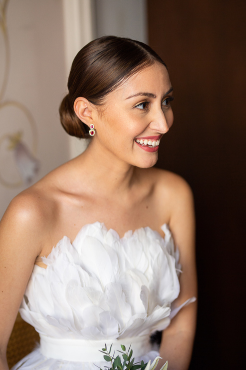 stylish merida mexico bride with protea boquet and feathered wedding gown elizabeth medina yucatan wedding blog 0023 Casa Faller and Mansion Merida, Wedding Day Photos in Merida’s Most Elegant Wedding Venues, Maribel and Robertostylish merida mexico bride with protea boquet and feathered wedding gown  