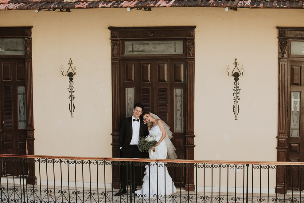 historic home in Merida Centro, bride and groom photo session elizabeth medina yucatan wedding blog 0065 Casa Faller and Mansion Merida, Wedding Day Photos in Merida’s Most Elegant Wedding Venues, Maribel and Roberto  