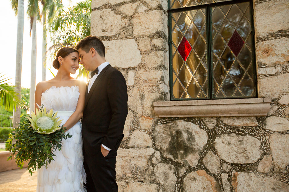 Casa Faller bride and groom tuxedo and protea bouquet elizabeth medina yucatan wedding blog 0070 Casa Faller and Mansion Merida, Wedding Day Photos in Merida’s Most Elegant Wedding Venues, Maribel and RobertoCasa Faller bride and groom tuxedo and protea bouquet  