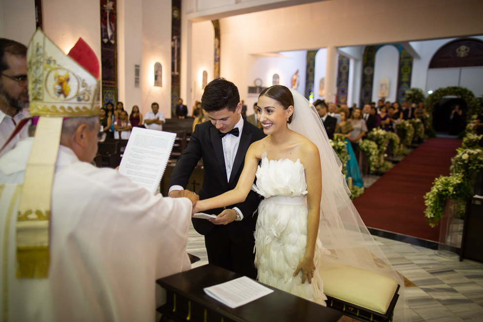 couple smiles Boda religiosa Merida Mexico elizabeth medina yucatan wedding blog 0083 Casa Faller and Mansion Merida, Wedding Day Photos in Merida’s Most Elegant Wedding Venues, Maribel and Robertocouple smiles Boda religiosa Merida Mexico  