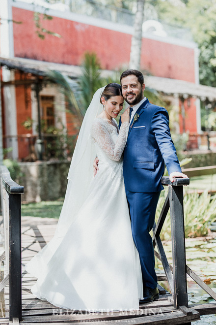 garden photos Hacienda Xcanatun by Agsana Wedding Photographer 169 Hacienda Xcanatun by Angsana Wedding, Alba and Gerardobride and groom Hacienda Xcanatun by Agsana wedding photographer Elizabeth Medina , Merida, Yucatan, photography at Mexico top wedding hacienda venue  