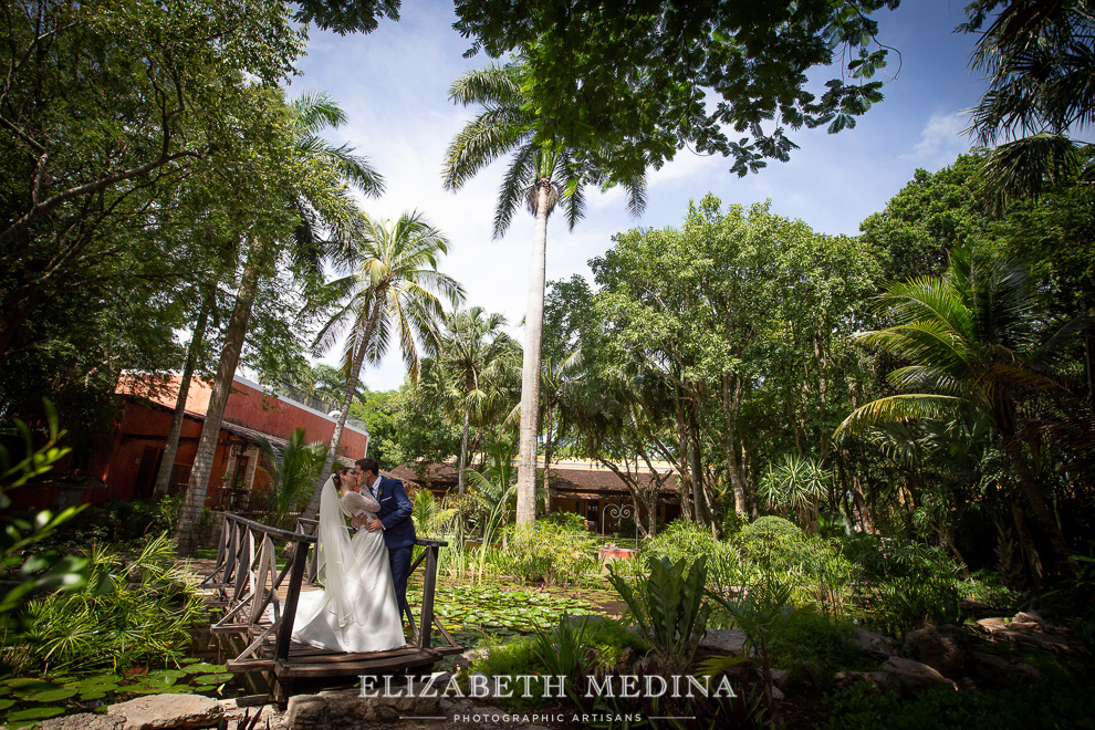 hacienda photos Hacienda Xcanatun by Agsana Wedding Photographer 172 Hacienda Xcanatun by Angsana Wedding, Alba and Gerardobride and groom Hacienda Xcanatun by Agsana wedding photographer Elizabeth Medina , Merida, Yucatan, photography at Mexico top wedding hacienda venue  