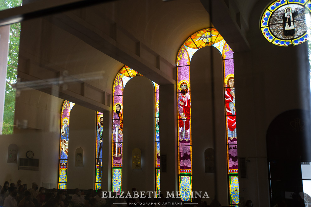 Merida wedding church, Hacienda Xcanatun by Agsana wedding photographer Elizabeth Medina , Merida, Yucatan, photography at Mexico top wedding hacienda venue Hacienda Xcanatun by Agsana Wedding Photographer 190 Hacienda Xcanatun by Angsana Wedding, Alba and Gerardobride and groom Hacienda Xcanatun by Agsana wedding photographer Elizabeth Medina , Merida, Yucatan, photography at Mexico top wedding hacienda venue  