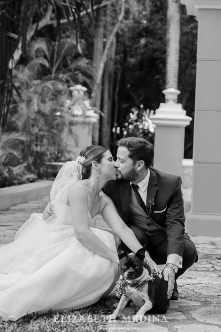 black and white photograph Elizabeth Medina Hacienda Xcanatun by Agsana Wedding Photographer 216 Hacienda Xcanatun by Angsana Wedding, Alba and Gerardobride and groom Hacienda Xcanatun by Agsana wedding photographer Elizabeth Medina , Merida, Yucatan, photography at Mexico top wedding hacienda venue  