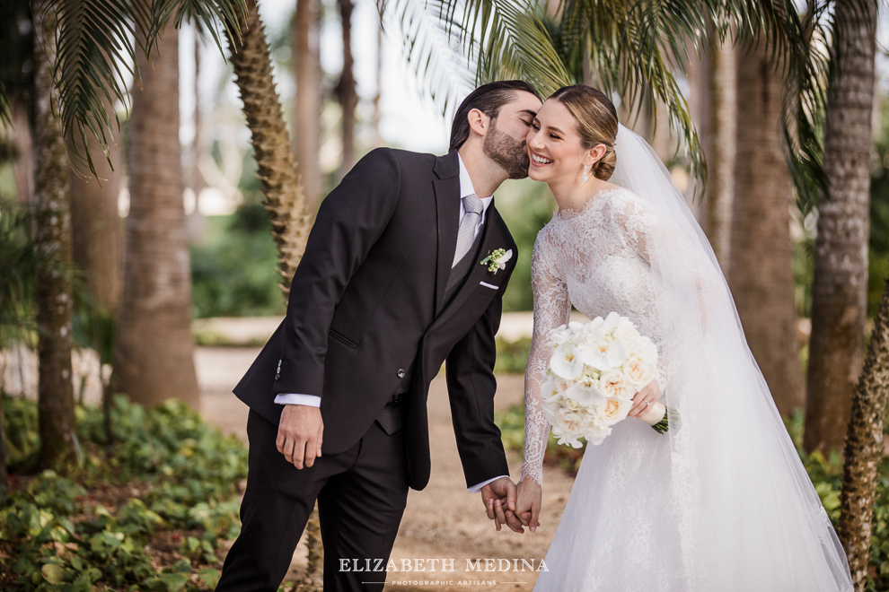  merida photographer em hacienda wedding_0043 Hacienda Chichí Suarez Mérida Wedding Photography  